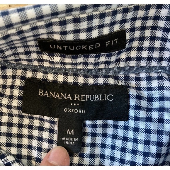 Banana Republic Oxford Checked Untucked Button Up Shirt Size Medium Men’s Navy - Picture 3 of 7